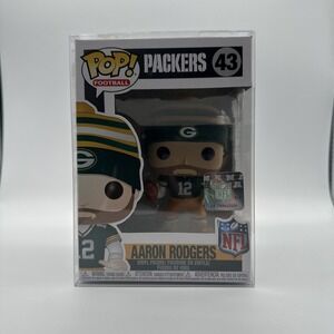 Funko Pop NFL Green Bay Packers Aaron Rodgers 43 Vinyl Figure with Protector